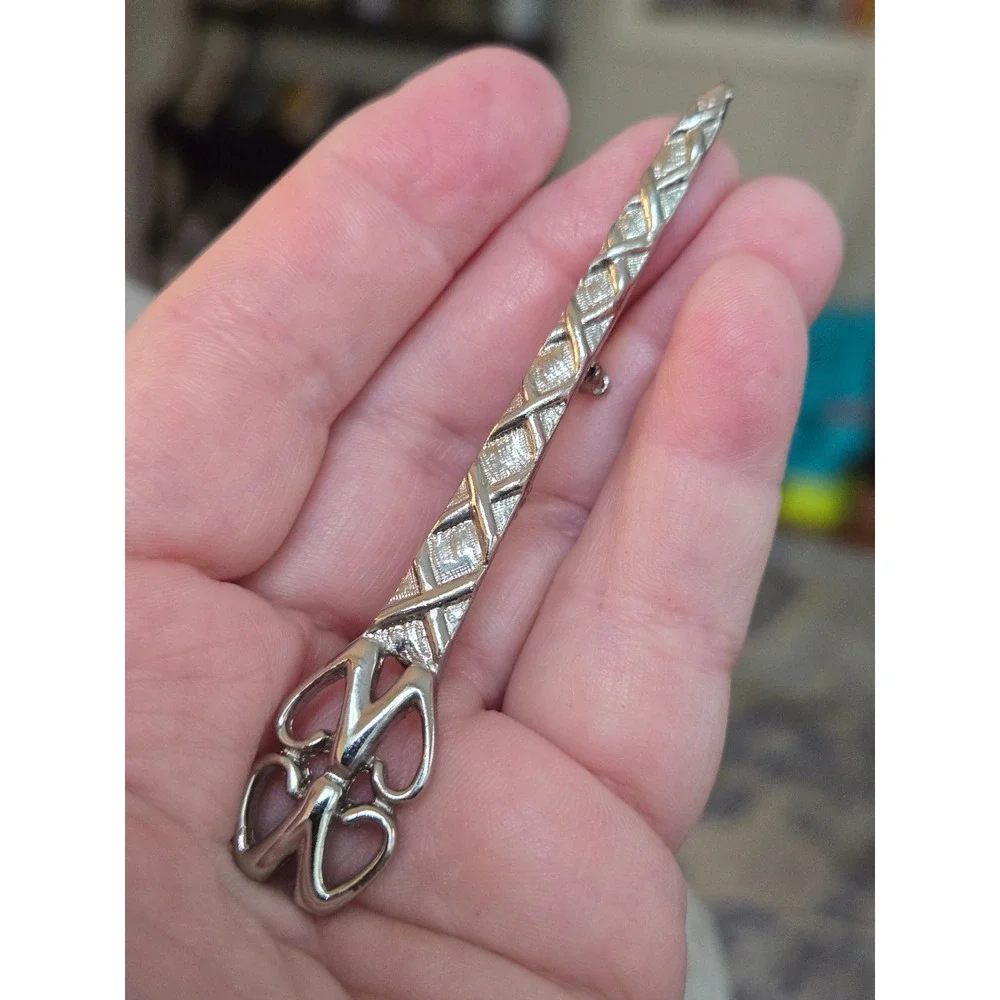 Scottish Celtic Pewter Twisting Sword Kilt Pin Brooch Vintage
